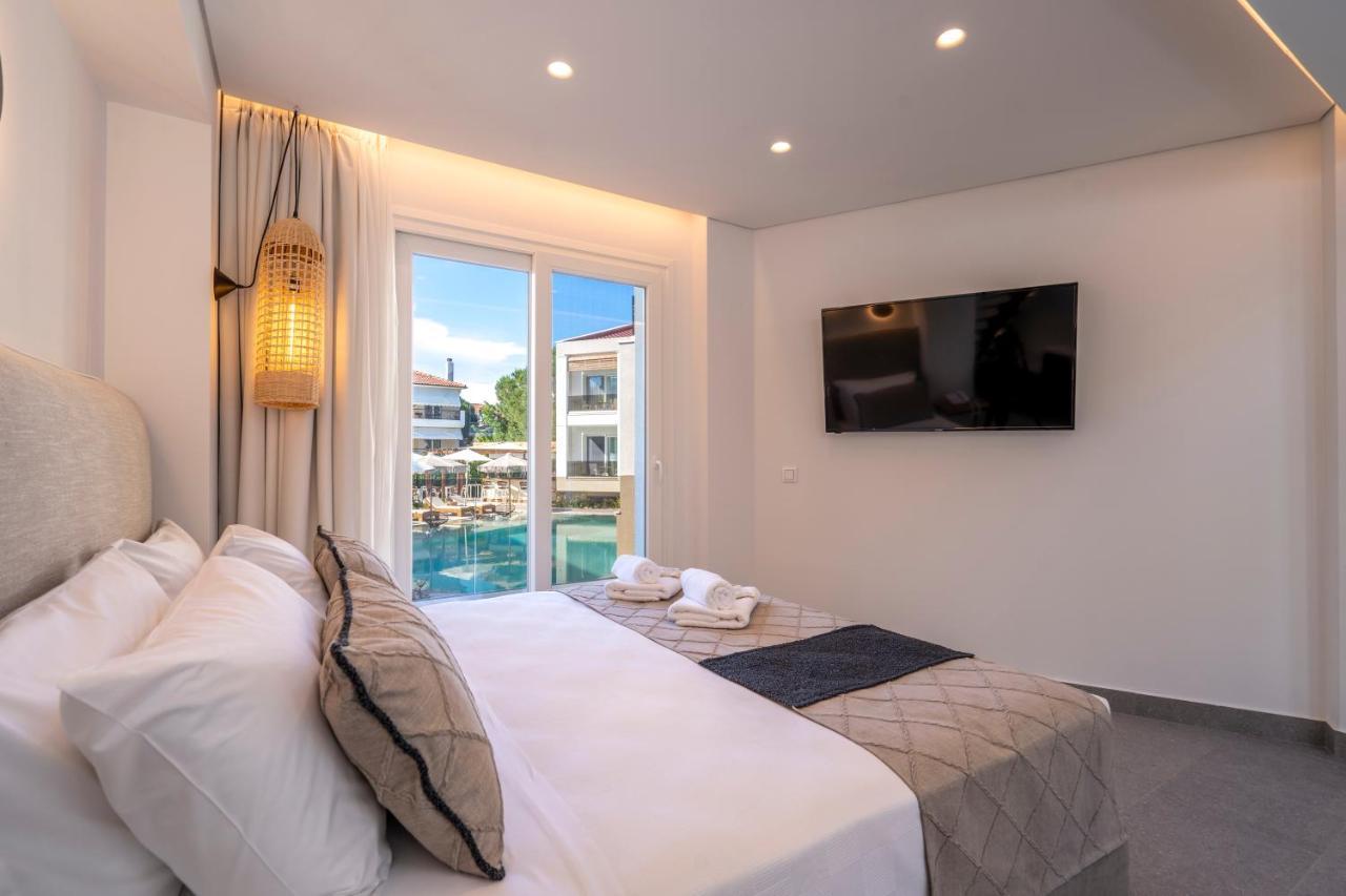 Mirablue Luxury Residences (adults Only) *