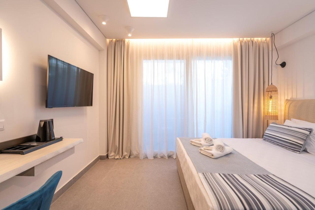 公寓 Mirablue Luxury Residences (adults Only) Pefkochori