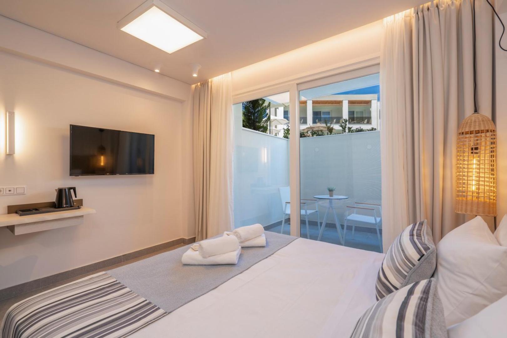 Mirablue Luxury Residences (adults Only) Pefkochori